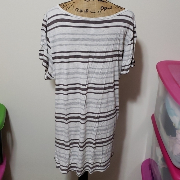 3xl lularoe classic. Oatmeal and grey stripes. - Picture 3 of 3